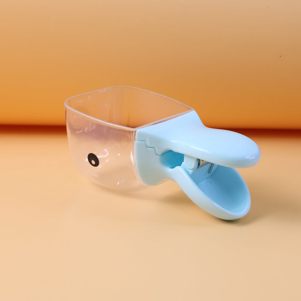 Pet Food Scoop with Bag Clip – Measure Portions & Seal Freshness