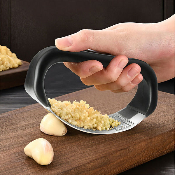 Stainless Steel Garlic Press – Ergonomic & Easy Clean | Quickslice