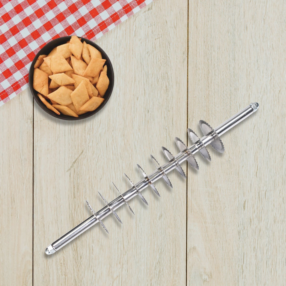 Dough Cutter – Stainless Steel Noodle Lattice Roller | ToolMate Pro